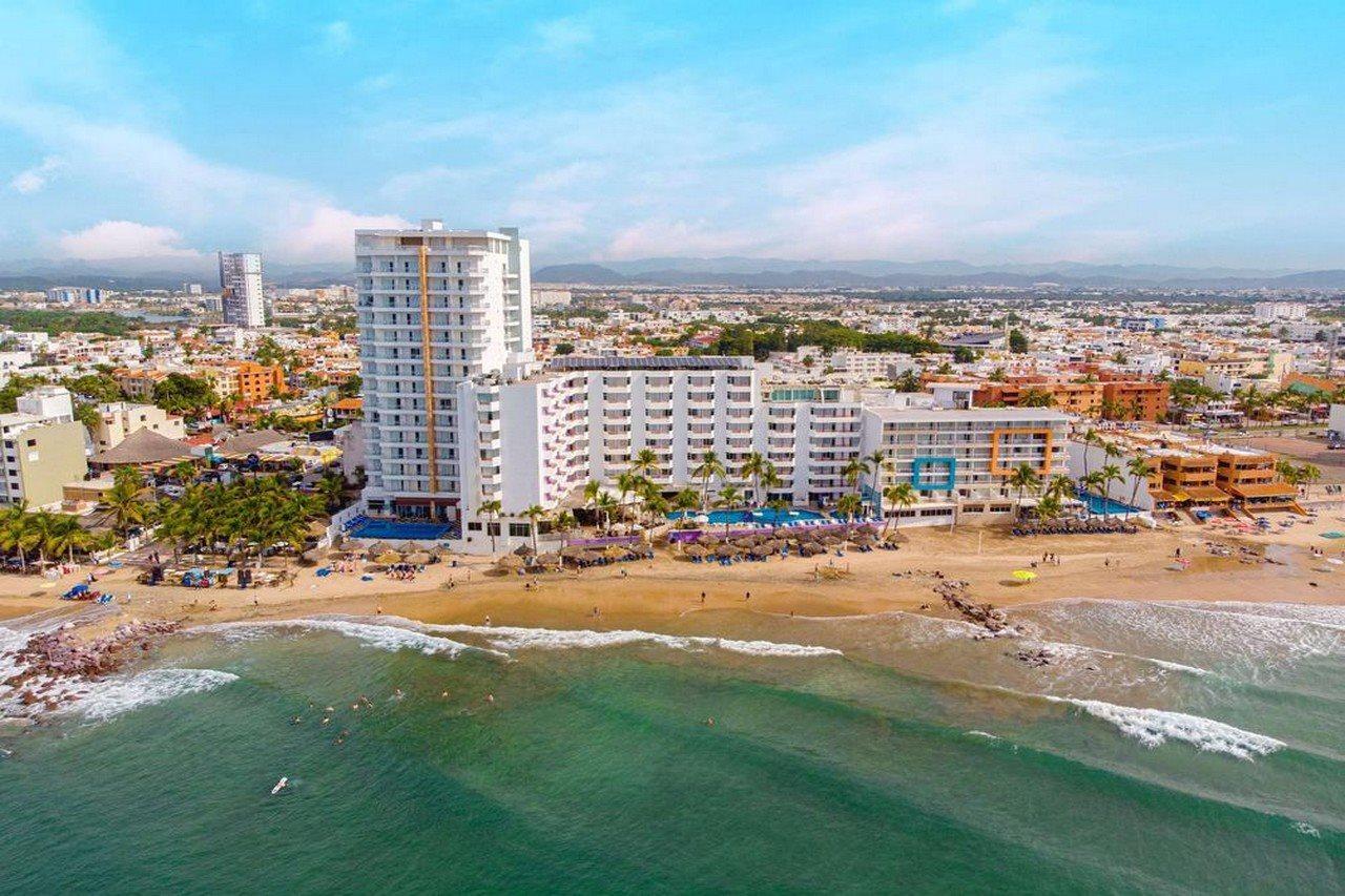 Oceano Palace Mazatlan Exterior photo