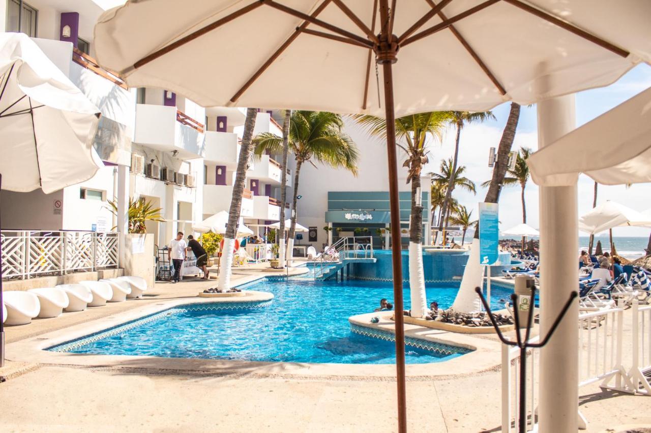 Oceano Palace Mazatlan Exterior photo